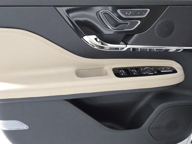 new 2025 Lincoln Corsair car, priced at $50,665