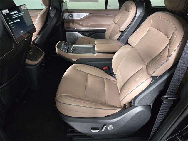 new 2025 Lincoln Navigator L car, priced at $125,760