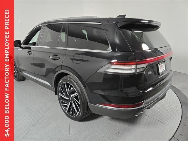 new 2025 Lincoln Aviator car, priced at $72,405