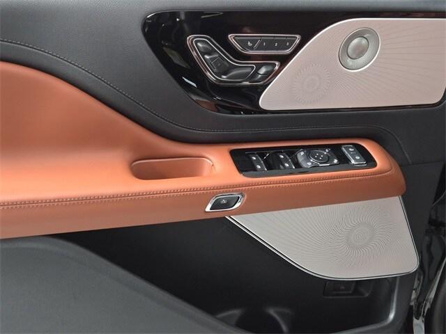 new 2025 Lincoln Aviator car, priced at $77,362