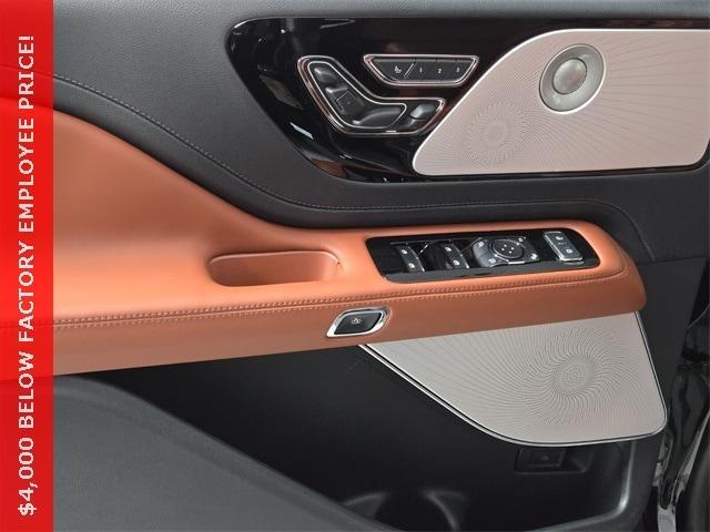 new 2025 Lincoln Aviator car, priced at $72,405