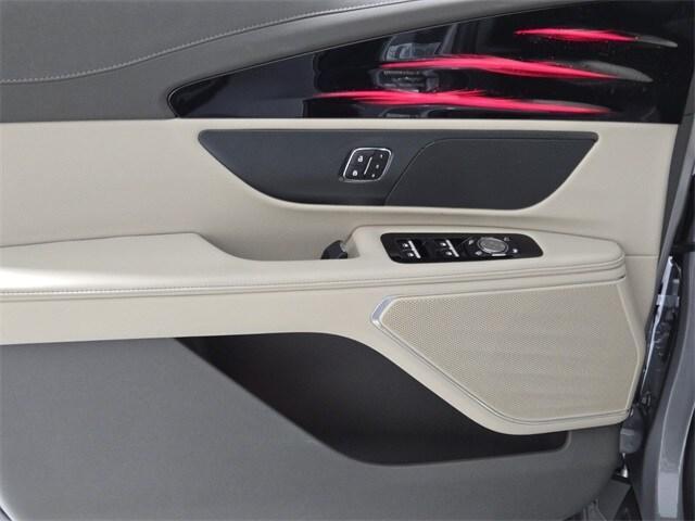 new 2025 Lincoln Nautilus car, priced at $53,151