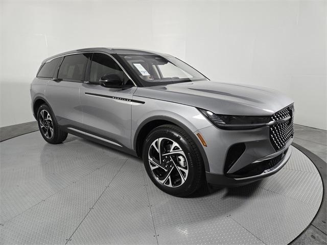 new 2025 Lincoln Nautilus car, priced at $53,151