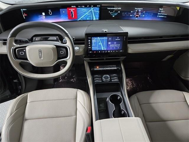 new 2025 Lincoln Nautilus car, priced at $52,596