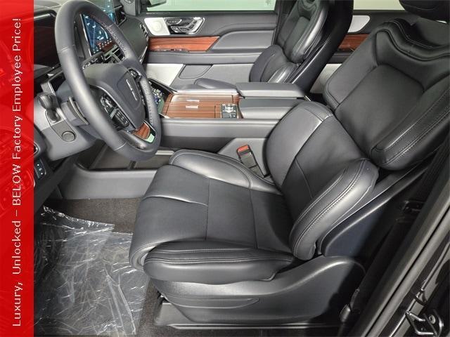 new 2024 Lincoln Navigator L car, priced at $93,744
