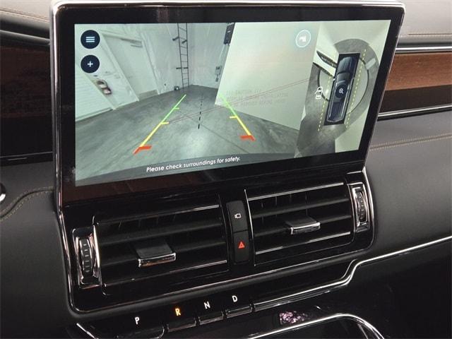 new 2024 Lincoln Navigator L car, priced at $105,911