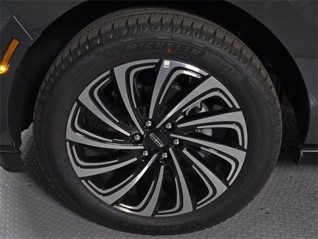 new 2025 Lincoln Navigator car, priced at $121,590