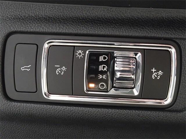 new 2025 Lincoln Corsair car, priced at $39,019