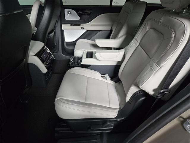 new 2025 Lincoln Aviator car, priced at $80,010