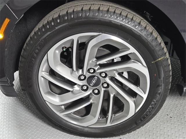 new 2025 Lincoln Navigator car, priced at $103,585