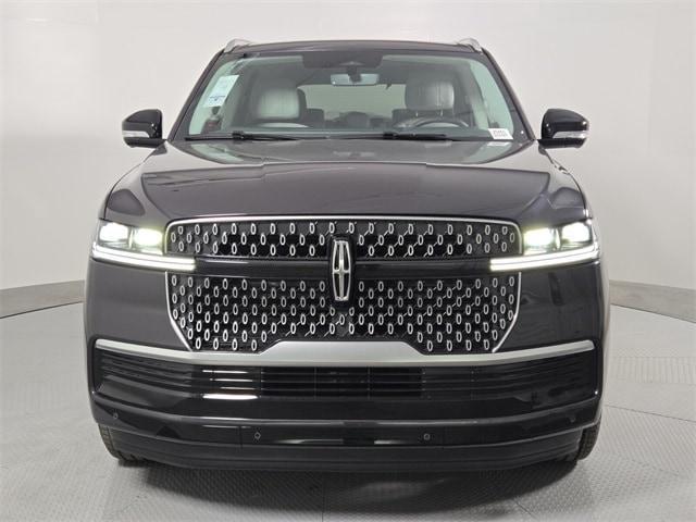 new 2025 Lincoln Navigator car, priced at $103,585
