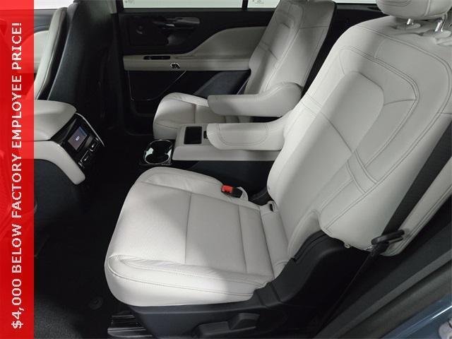 new 2025 Lincoln Aviator car, priced at $63,222