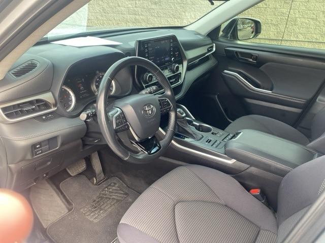 used 2021 Toyota Highlander car, priced at $28,129