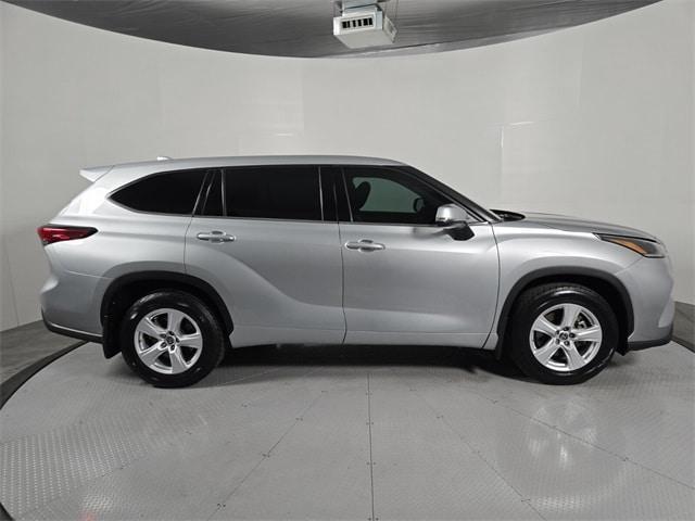 used 2021 Toyota Highlander car, priced at $27,559