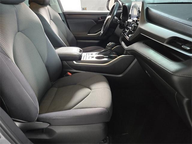 used 2021 Toyota Highlander car, priced at $27,559