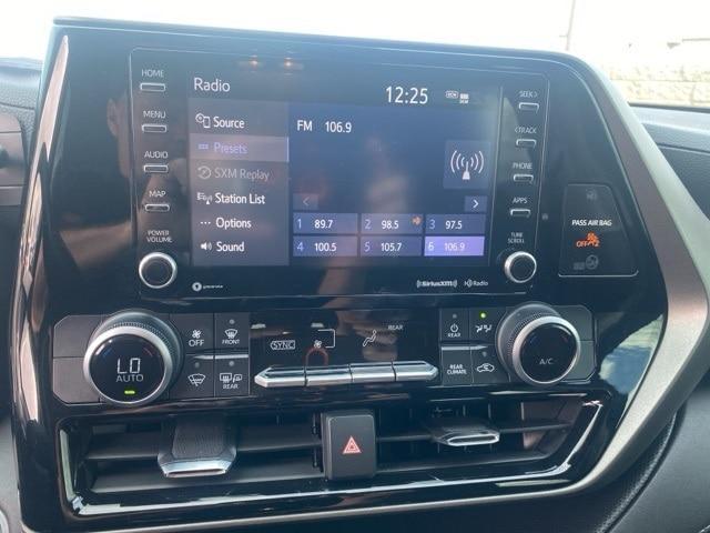 used 2021 Toyota Highlander car, priced at $28,129