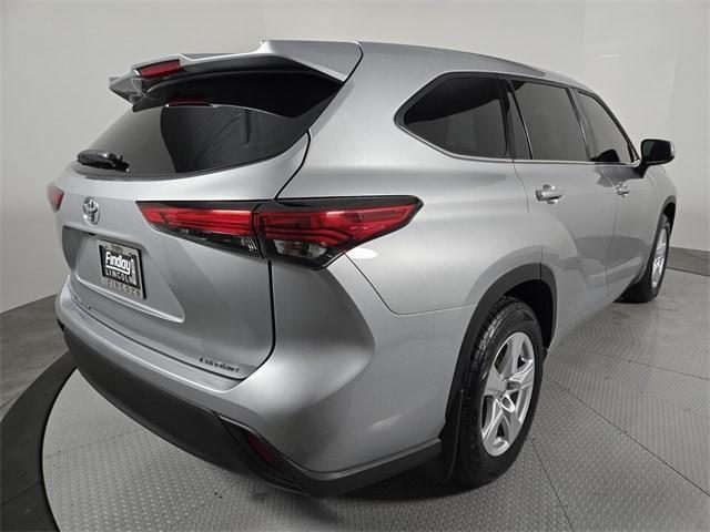 used 2021 Toyota Highlander car, priced at $27,559