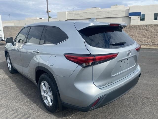 used 2021 Toyota Highlander car, priced at $28,129