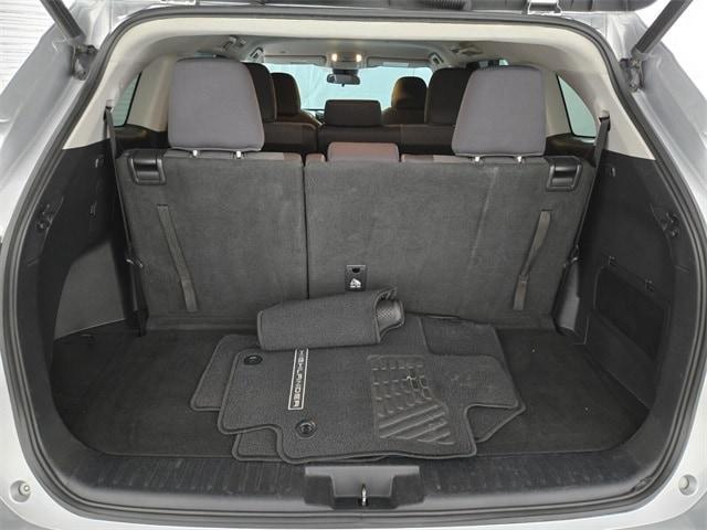 used 2021 Toyota Highlander car, priced at $27,559