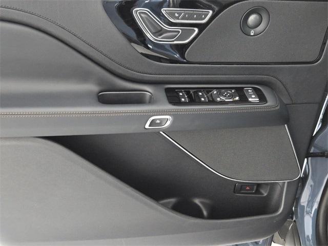 new 2025 Lincoln Aviator car, priced at $68,280