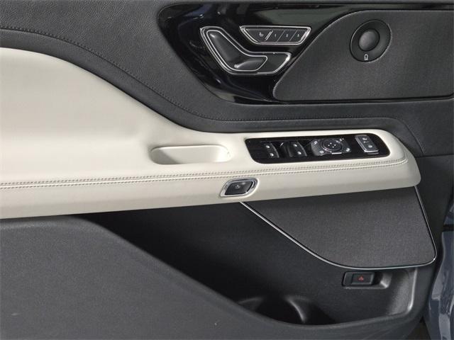 new 2025 Lincoln Aviator car, priced at $63,935