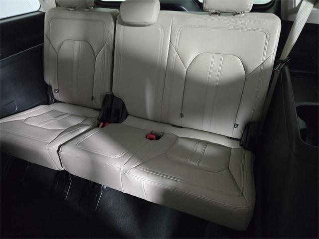 used 2024 Ford Expedition car, priced at $47,553