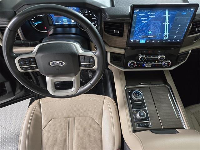 used 2024 Ford Expedition car, priced at $47,553