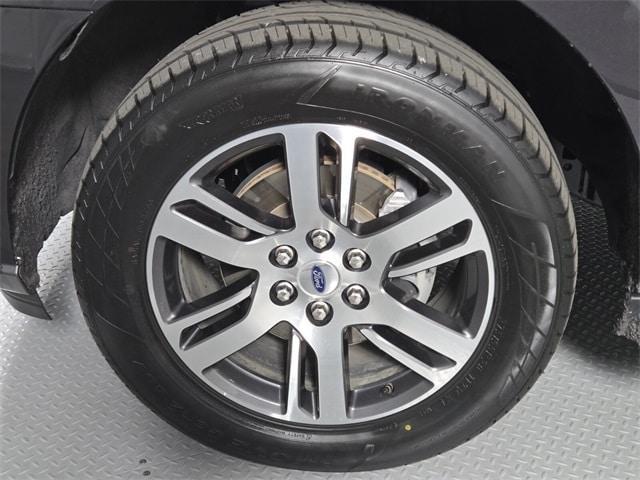 used 2024 Ford Expedition car, priced at $47,553
