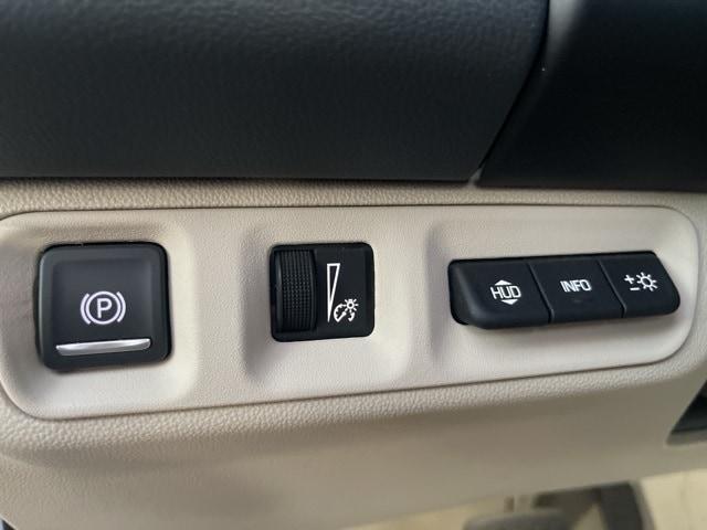 used 2023 GMC Acadia car, priced at $37,885
