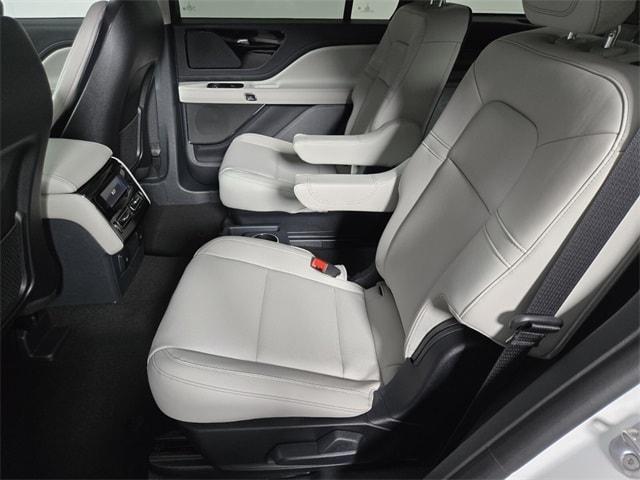 new 2025 Lincoln Aviator car, priced at $62,376