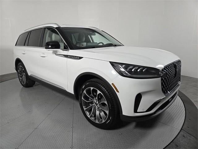 new 2025 Lincoln Aviator car, priced at $63,676