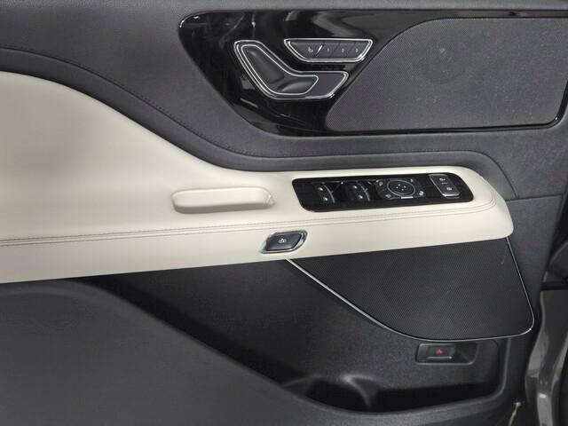 new 2025 Lincoln Aviator car, priced at $57,292