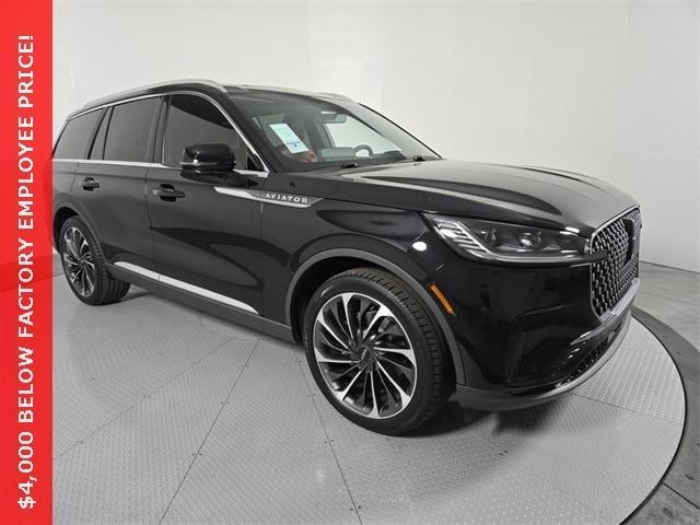 new 2025 Lincoln Aviator car, priced at $62,729