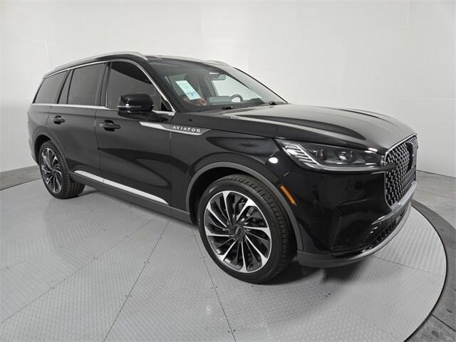 new 2025 Lincoln Aviator car, priced at $67,233