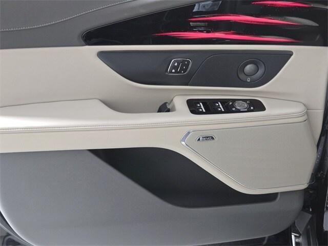 new 2025 Lincoln Nautilus car, priced at $66,420