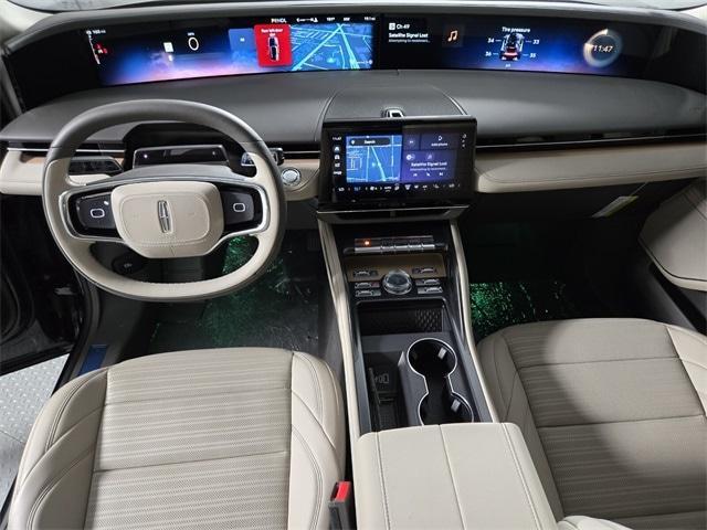 new 2025 Lincoln Nautilus car, priced at $65,064