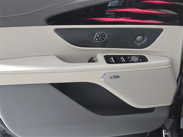 new 2025 Lincoln Nautilus car, priced at $65,064