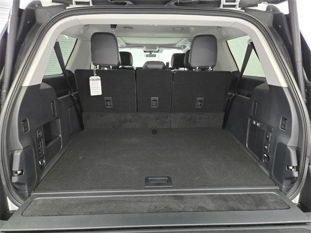 new 2025 Lincoln Navigator L car, priced at $107,325