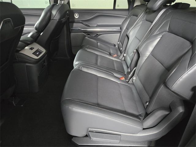 new 2025 Lincoln Navigator L car, priced at $107,325