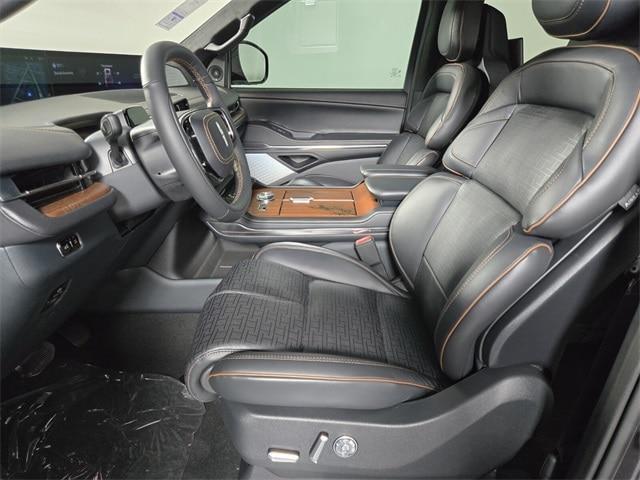 new 2025 Lincoln Navigator L car, priced at $123,585