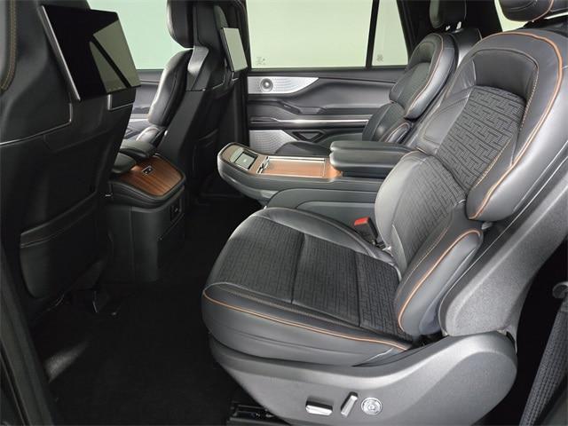 new 2025 Lincoln Navigator L car, priced at $123,585