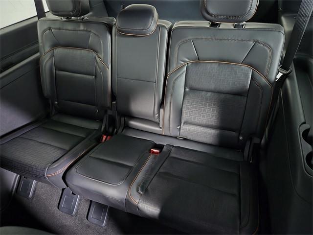 new 2025 Lincoln Navigator L car, priced at $123,585