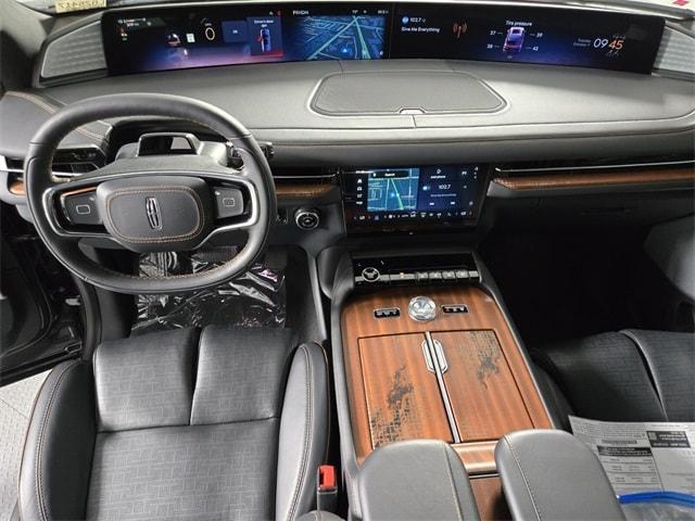 new 2025 Lincoln Navigator L car, priced at $123,585