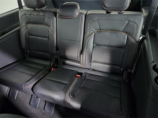 new 2025 Lincoln Navigator L car, priced at $123,585