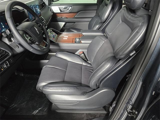 new 2024 Lincoln Navigator L car, priced at $100,282