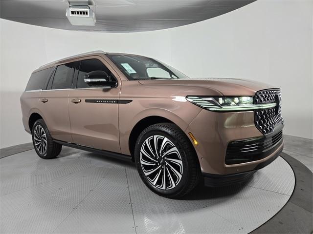 new 2025 Lincoln Navigator car, priced at $121,590