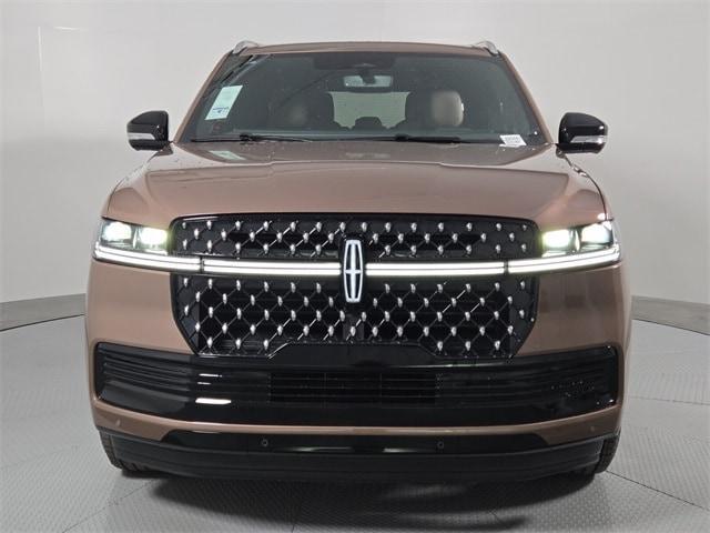 new 2025 Lincoln Navigator car, priced at $121,590
