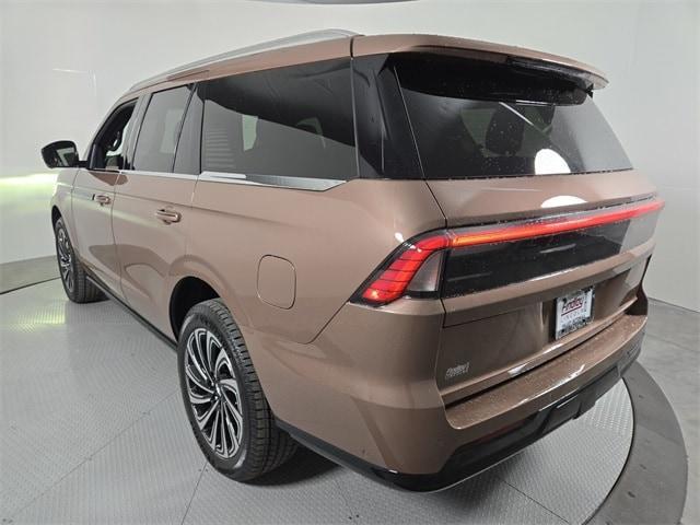 new 2025 Lincoln Navigator car, priced at $121,590