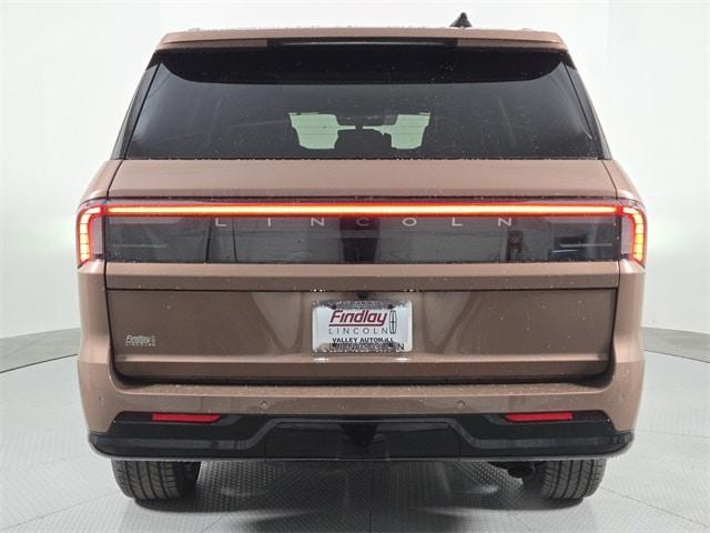 new 2025 Lincoln Navigator car, priced at $121,590