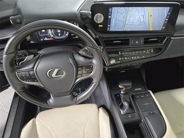 used 2022 Lexus ES 350 car, priced at $39,011